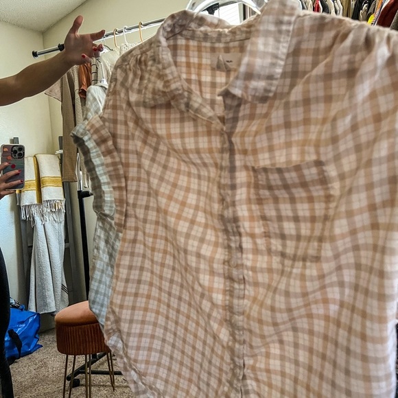 Gingham Button Front top - Picture 4 of 4